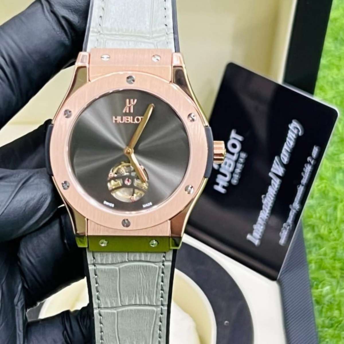 Hublot Auto|Rose Case|Silver Strap|Grey Dial|Open Heart|
